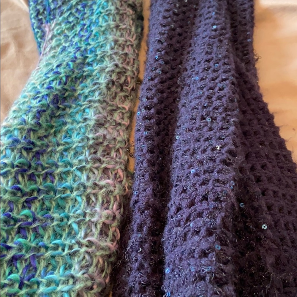 Knitted scarves